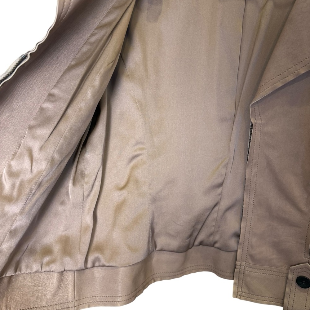St. John Women's Taupe Lightweight Leather Jacket sz 4 - Picture 5 of 16